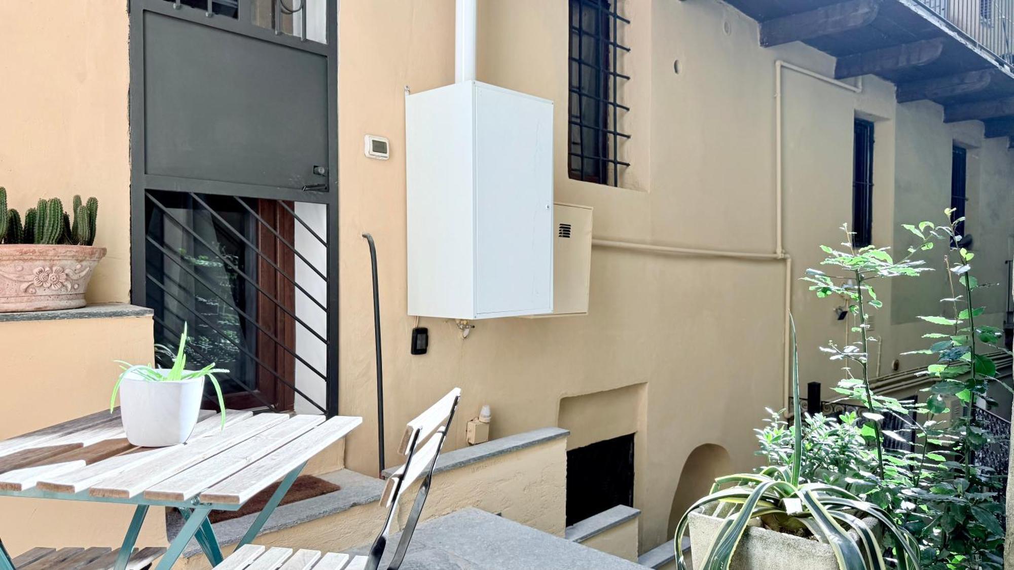 Small Alley Pinerolo ภายนอก รูปภาพ
